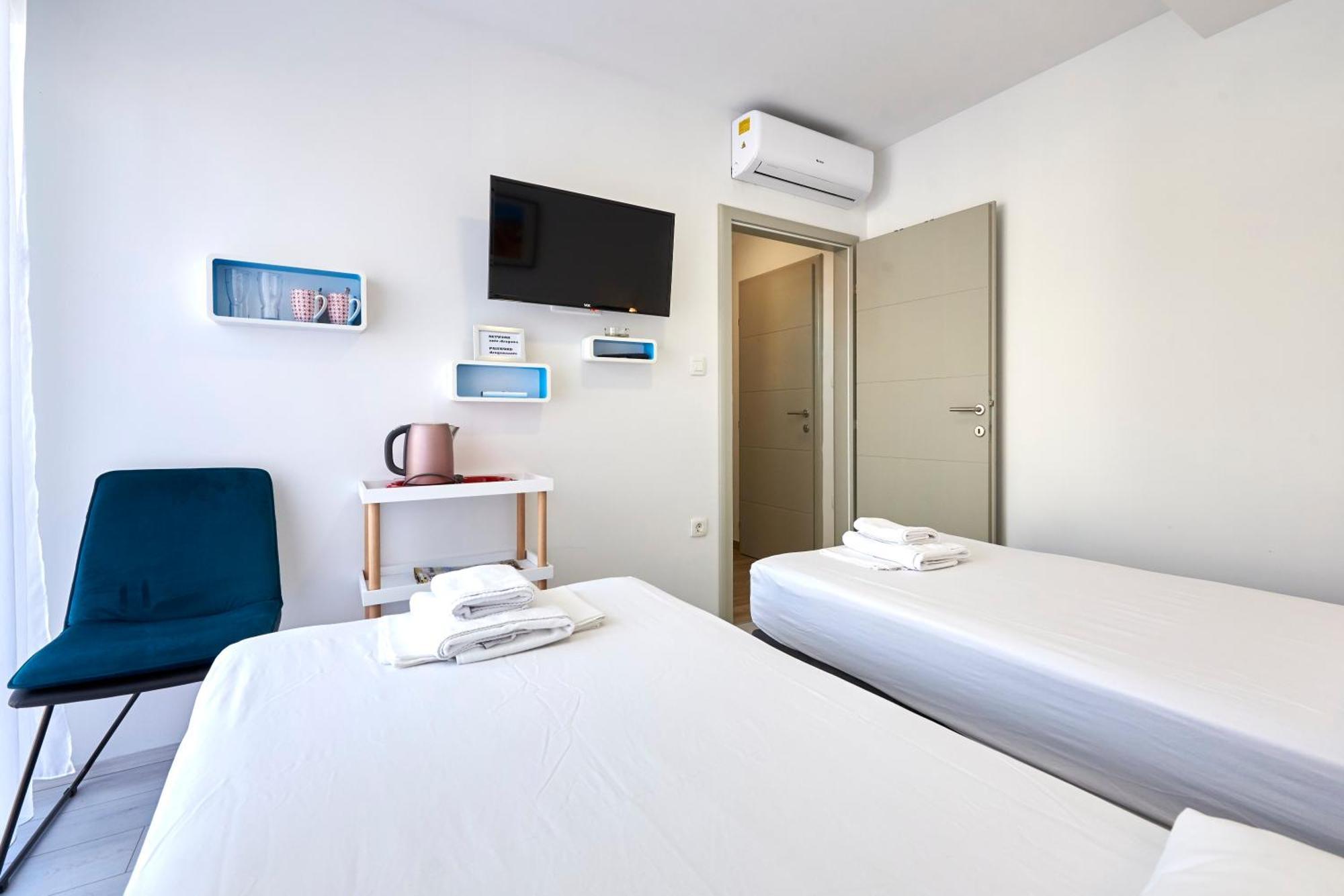 Apartments & Rooms Zaja Трогір Номер фото